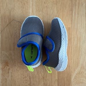 NWOT Carter’s toddler sneakers size 4
